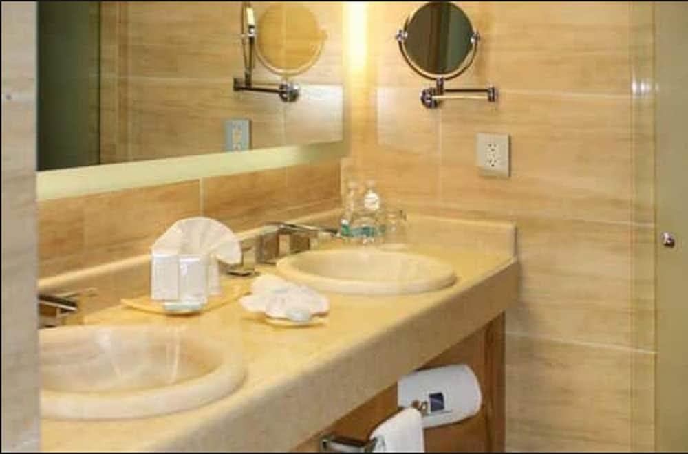 Casona De La Republica Hotel Boutique & Spa เกเรตาโร ภายนอก รูปภาพ